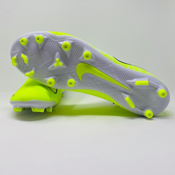 Nike Phantom VSN Academy DF FG Soccer Cleats - Picture 4 of 6